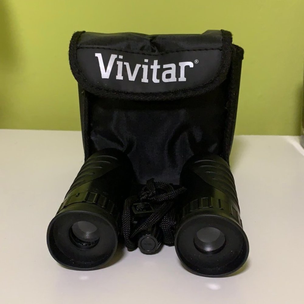 VIVITAR BINOCULARS